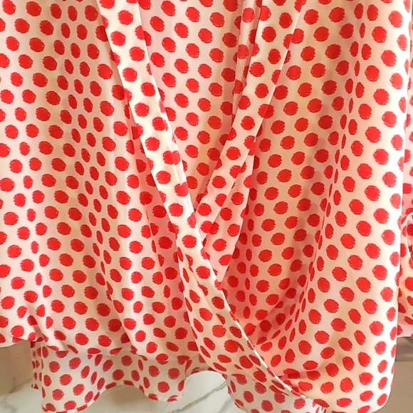 INVESTMENTS SIZE 1X BLOUSE ROLL UP SLEEVE. POLKA-DOT PRINT - Picture 2 of 11